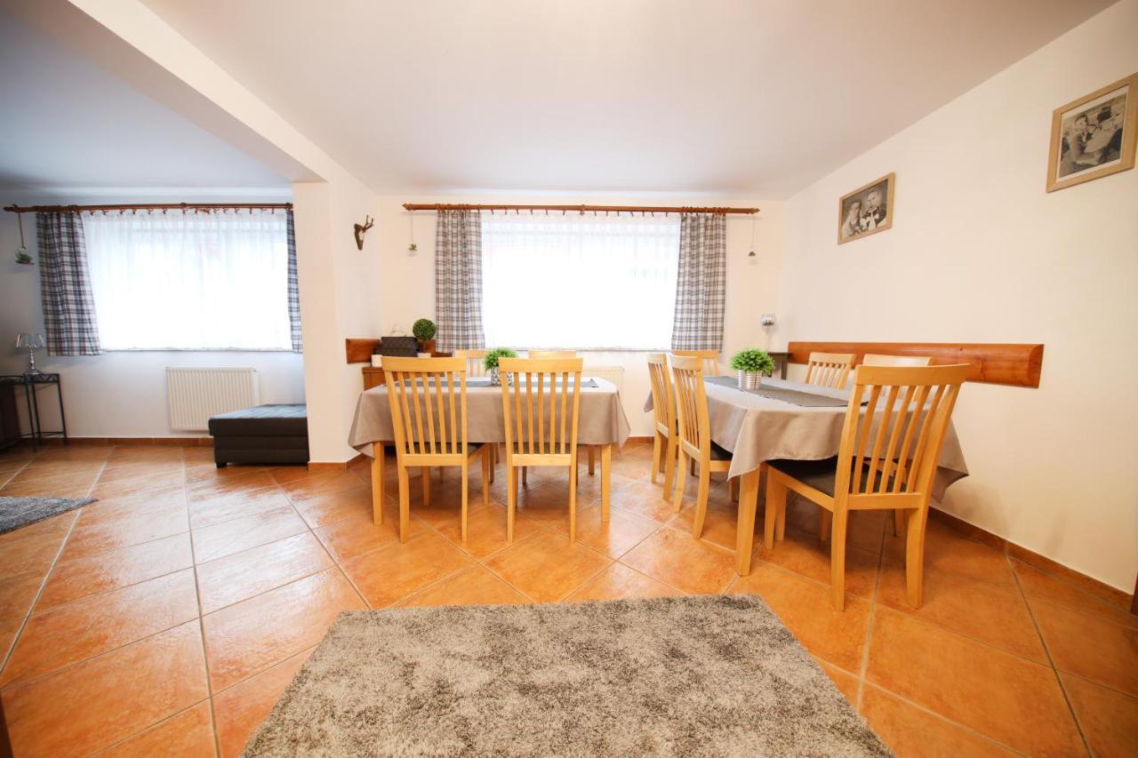Tatrzanskie Spanie Pokoje Goscinne Poronin Esterno foto