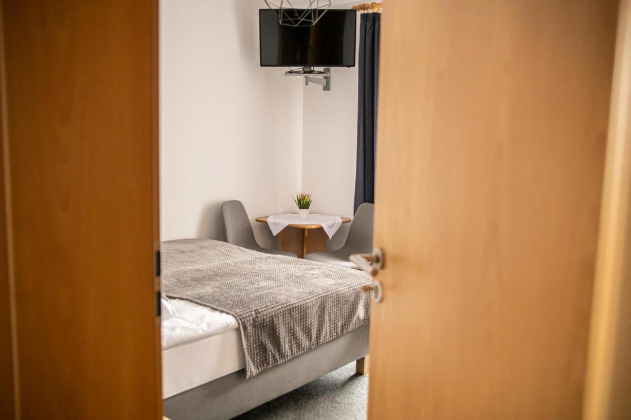 Tatrzanskie Spanie Pokoje Goscinne Poronin Esterno foto